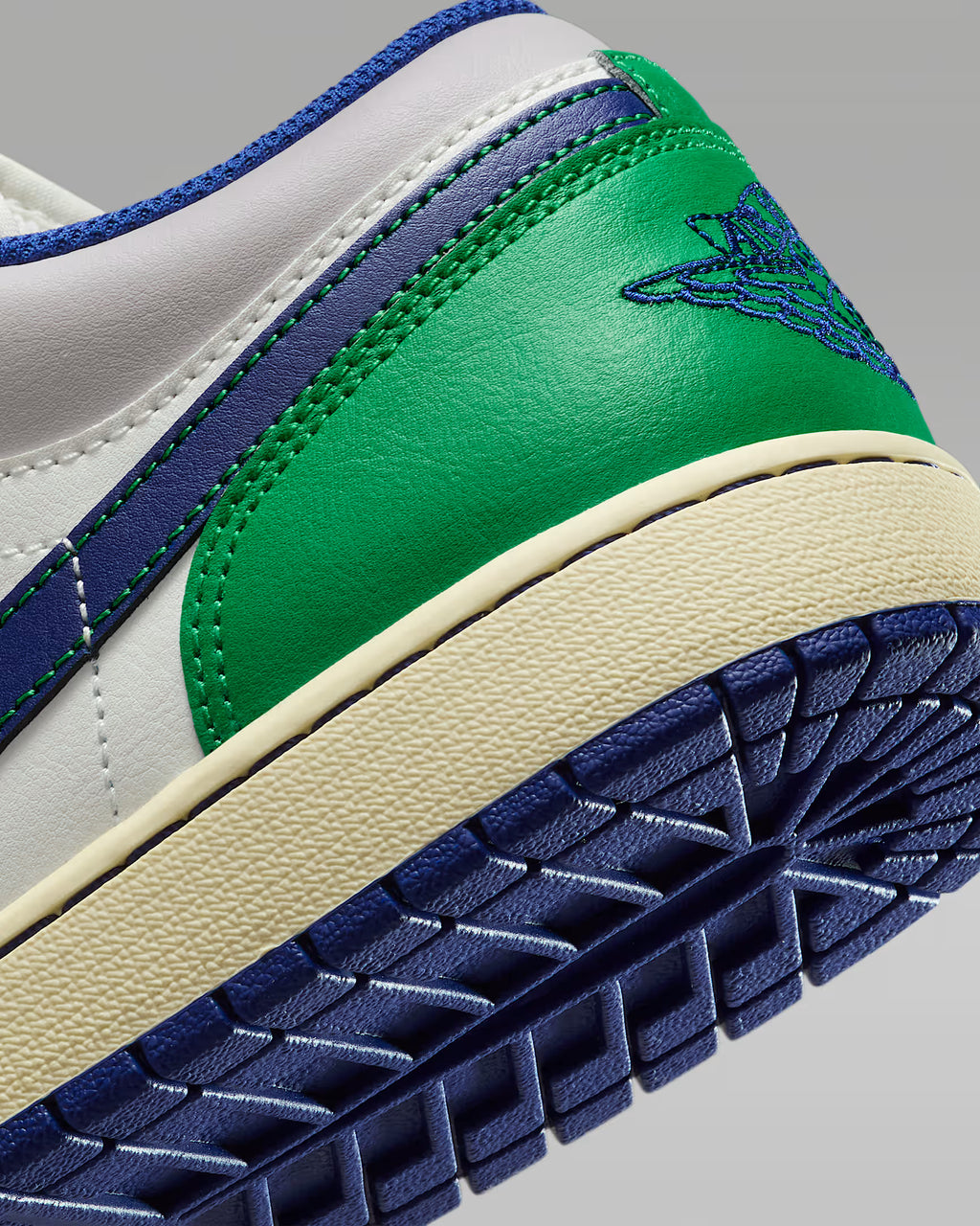 Air Jordan 1 Low
