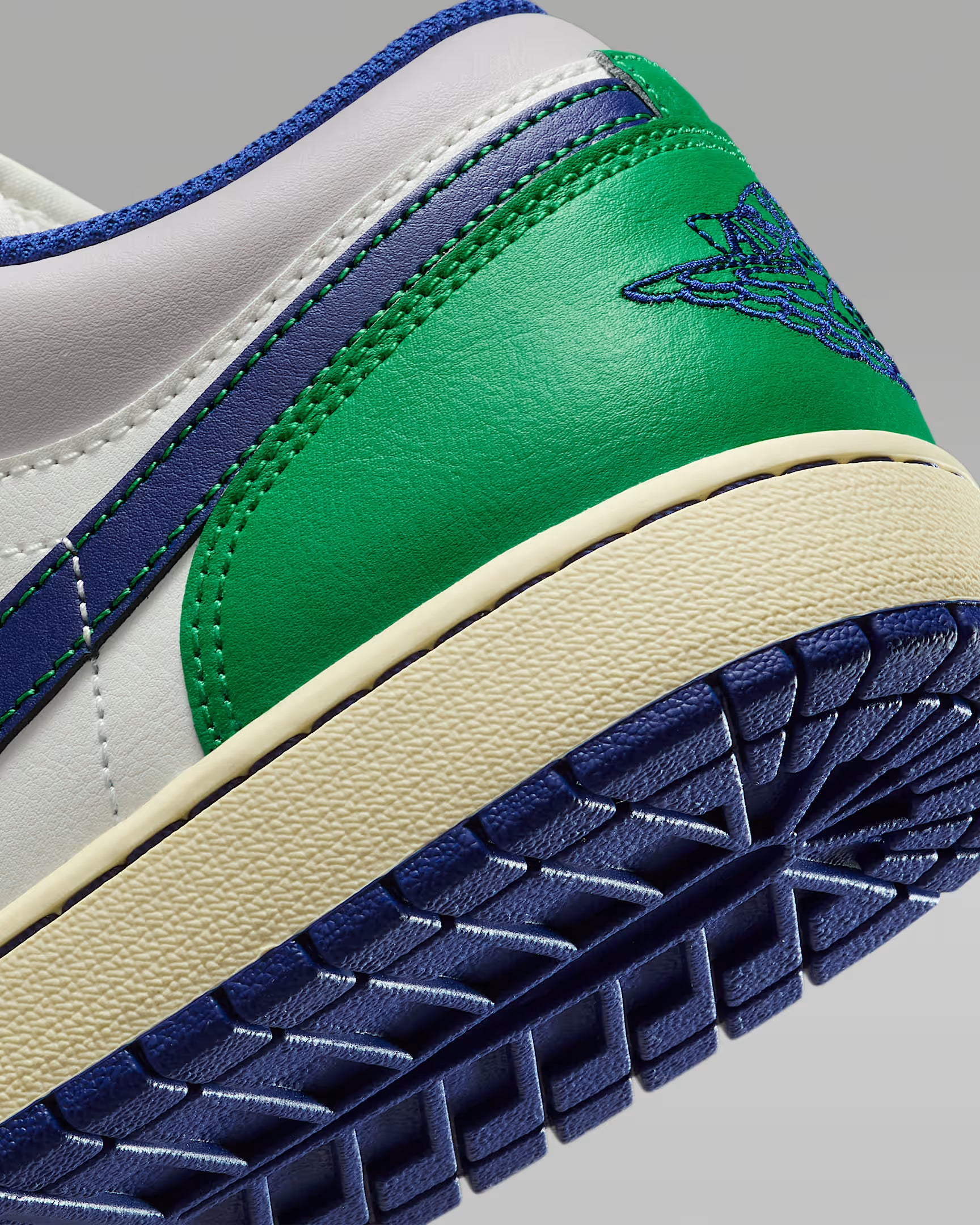 Air Jordan 1 Low