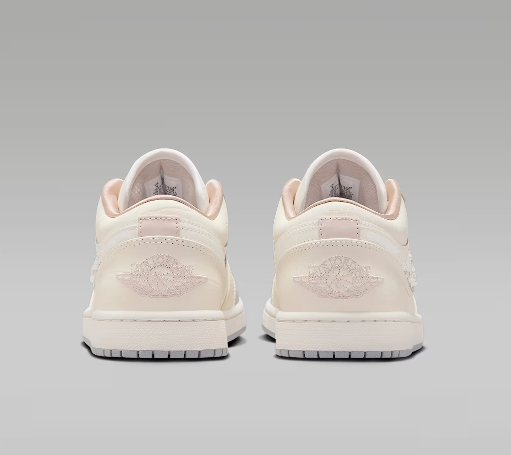 Air Jordan 1 Low