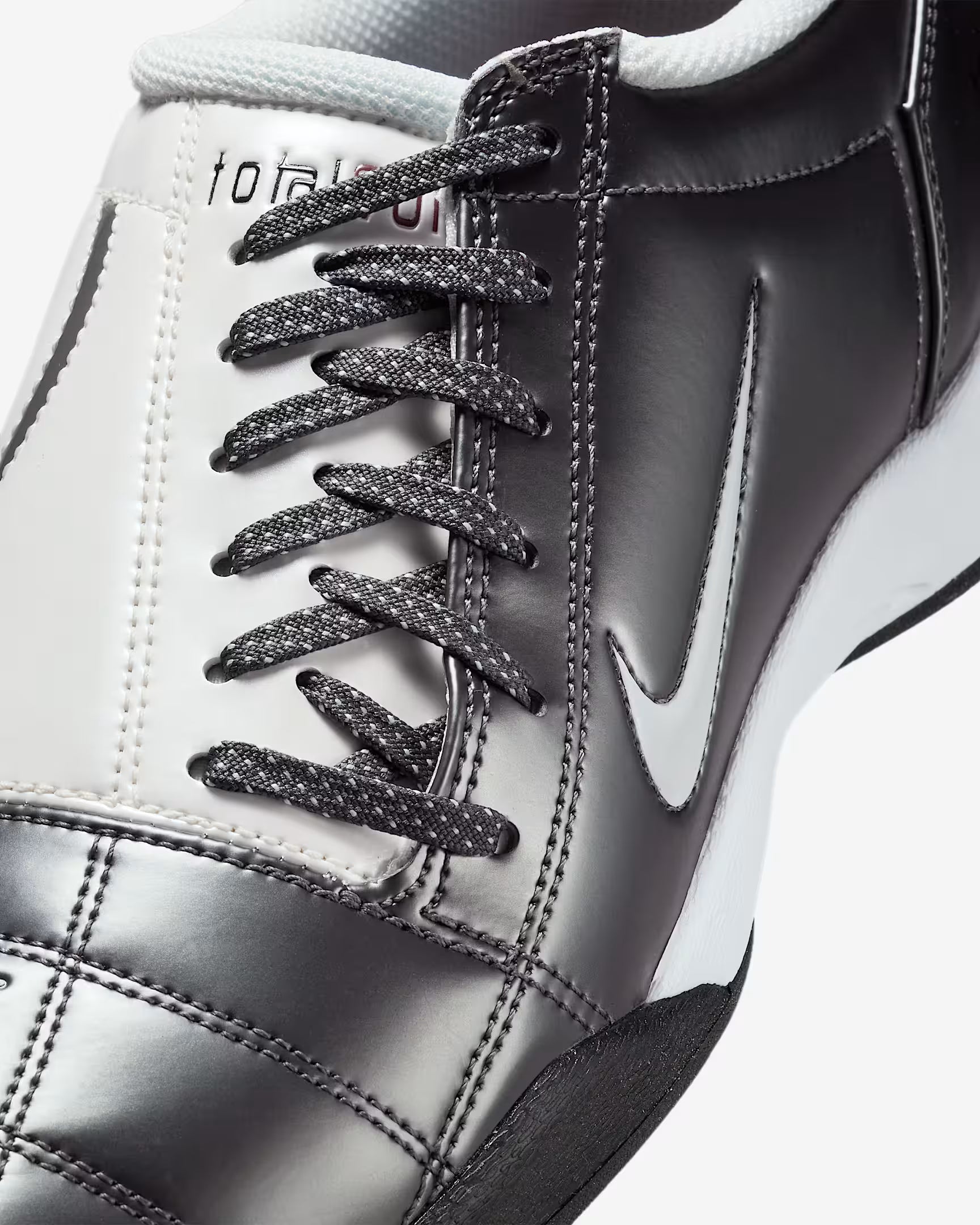 Nike Total 90